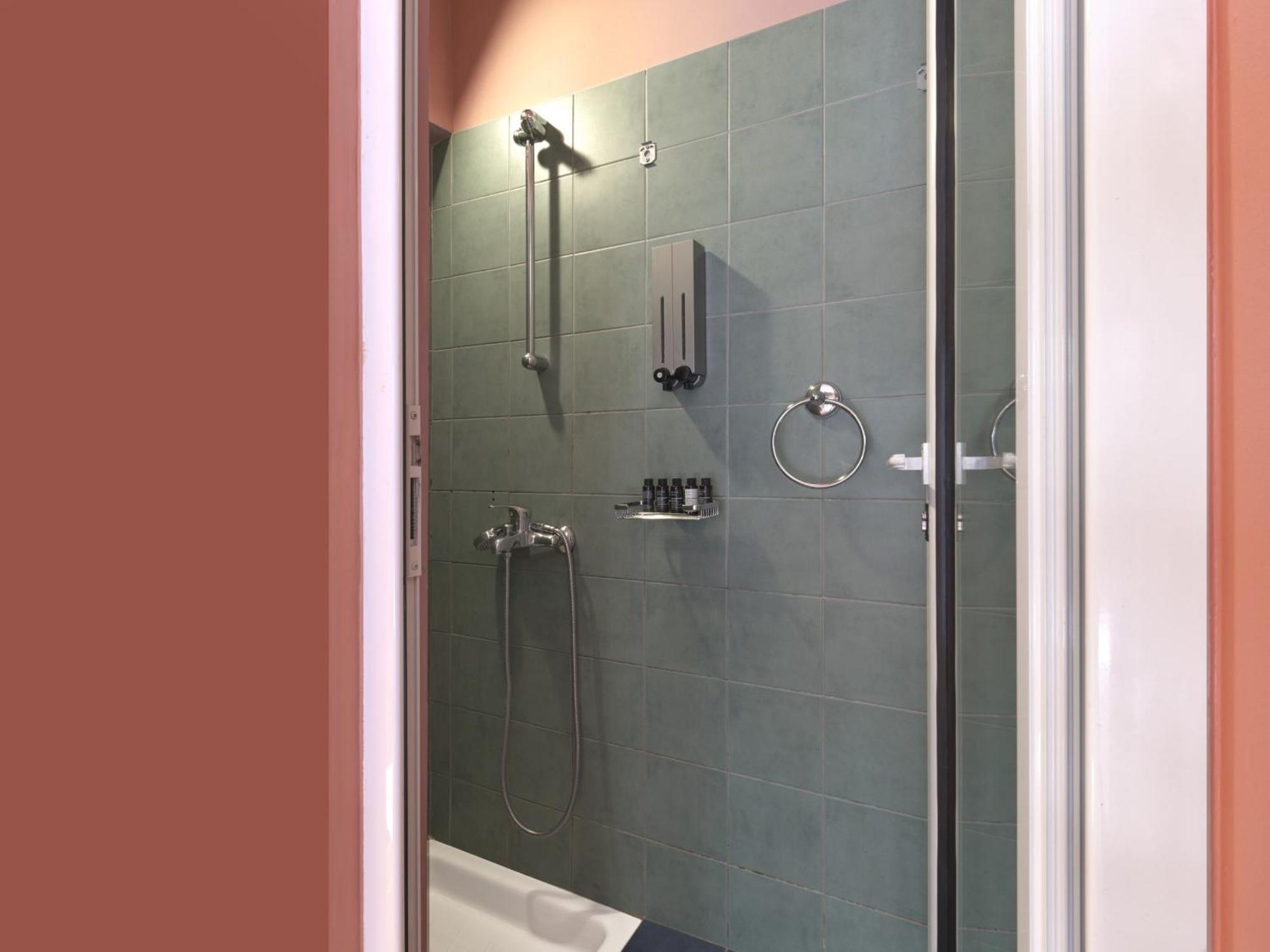 אתונה Koukaki Garden Escape Child Friendly Apartment מראה חיצוני תמונה