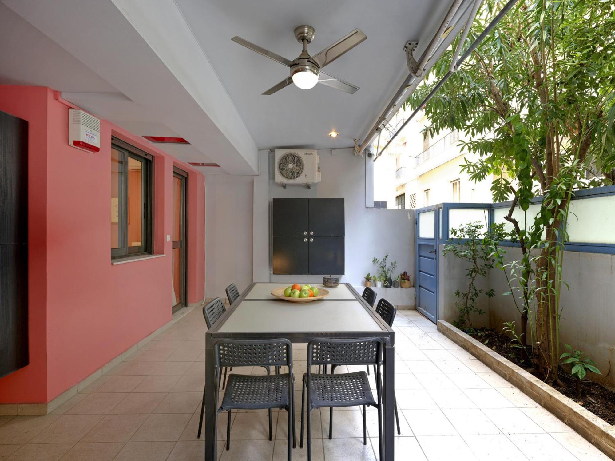 אתונה Koukaki Garden Escape Child Friendly Apartment מראה חיצוני תמונה